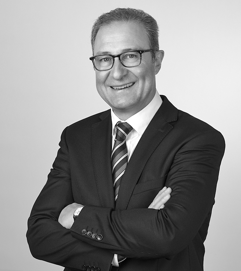 Dr. Jakob Schaad